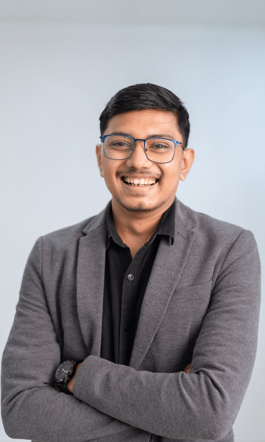 Corporate headshots in Pune featuring an executive professional portrait with natural lighting and a confident corporate presence.