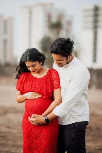 best-maternity-photographer-pune-outdoor-glow.jpg