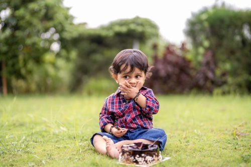 Capturing 6 month milestones with a top baby photoshoot near me in Pune