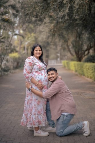 Soulful pregnancy photography by the best maternity photographer in Pune.