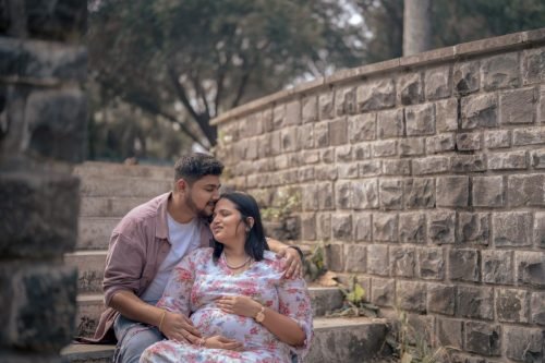 Fine-art maternity photography for Pune's elite families.