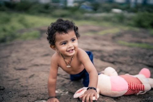 Heartwarming baby and parents portrait session at our Pune studio